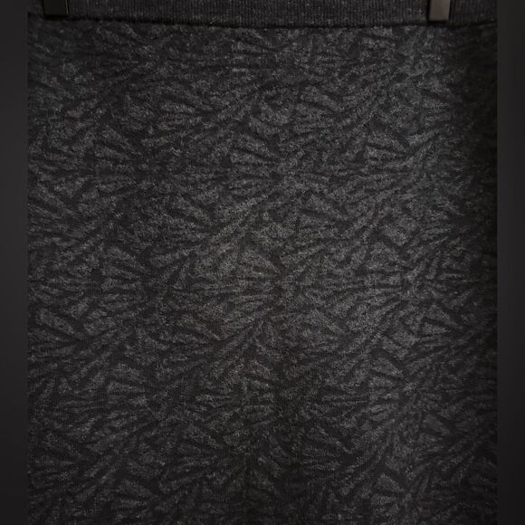 Eileen Fisher Size Large Gray Black Abstract Pattern Wool Blend Bodycon Skirt - Picture 4 of 10